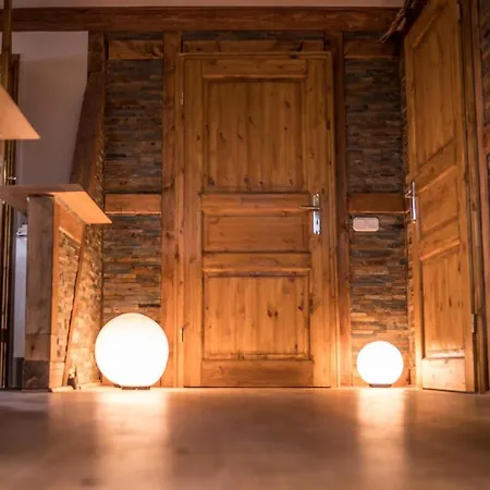 Loftwohnung 3 Bergeblick * Ettringen (Rhineland-Palatinate)