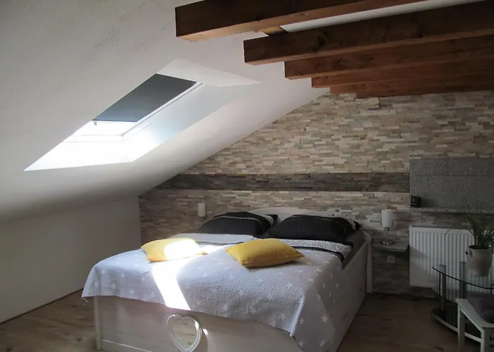 Loftwohnung 3 Bergeblick * Ettringen (Rhineland-Palatinate)